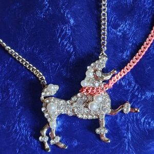 🐩💜Betsey Johnson Silver-tone Poodle Dog On Leash Necklace - NWOT💜🐩
